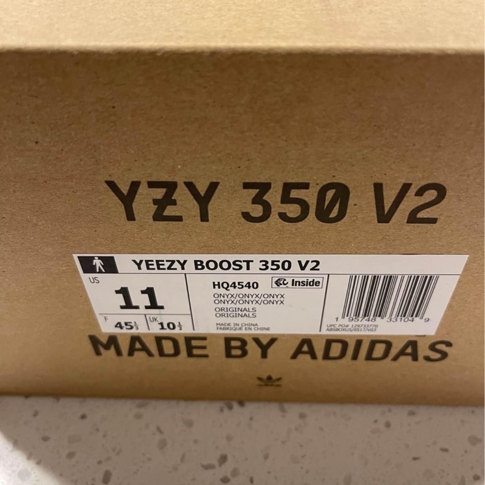 YZY 350 V2 NEW!